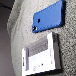 Cell phone case protector